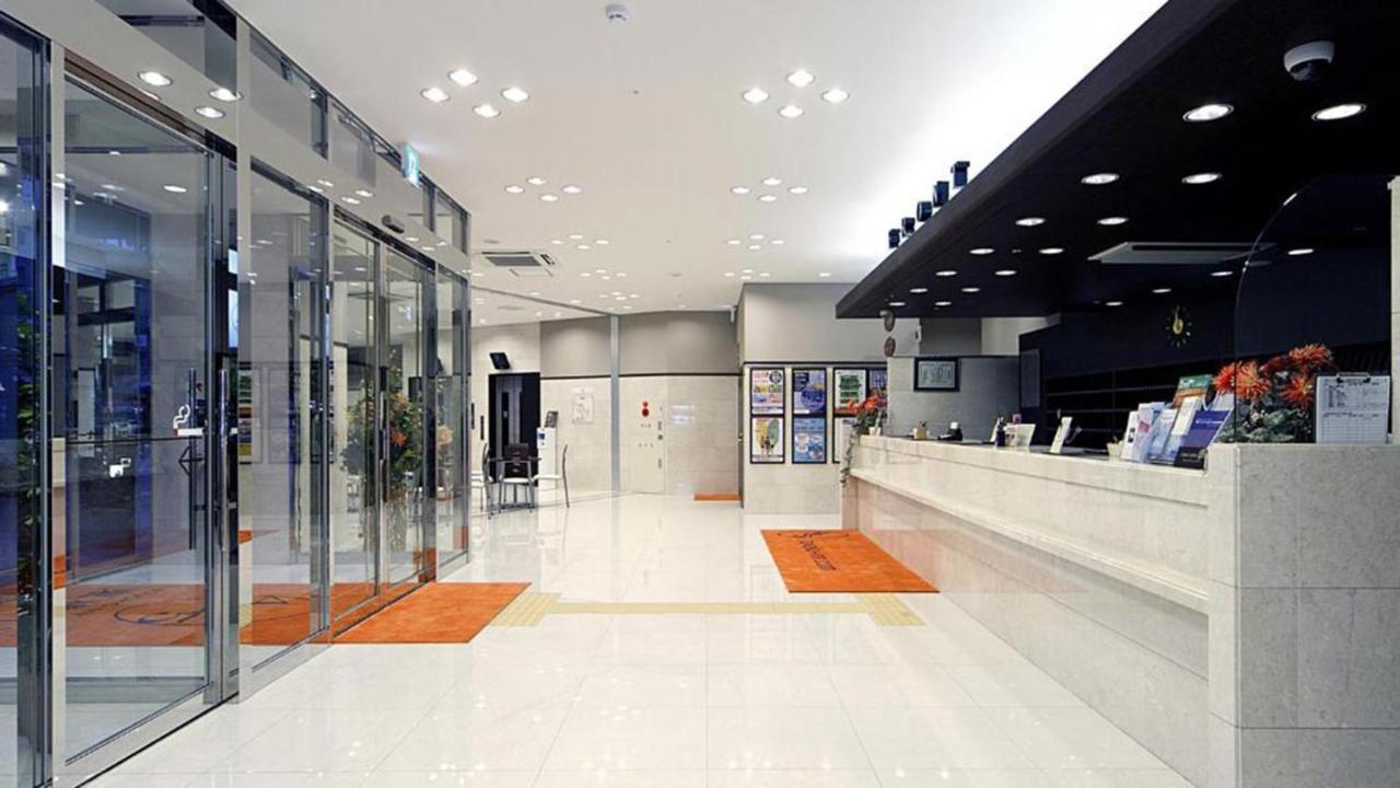 Toyoko Inn Shonan Hiratsuka Eki Kita Guchi No 1 Buitenkant foto