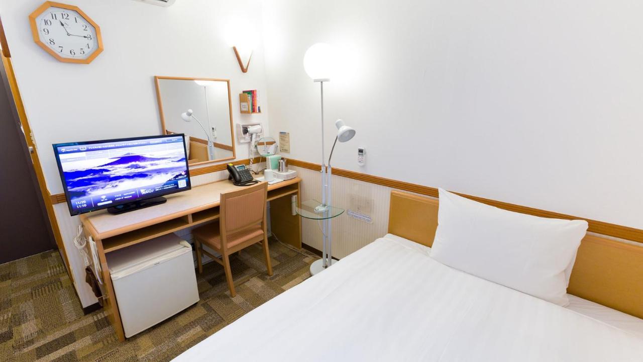 Toyoko Inn Shonan Hiratsuka Eki Kita Guchi No 1 Buitenkant foto