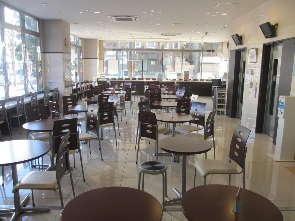 Toyoko Inn Shonan Hiratsuka Eki Kita Guchi No 1 Buitenkant foto
